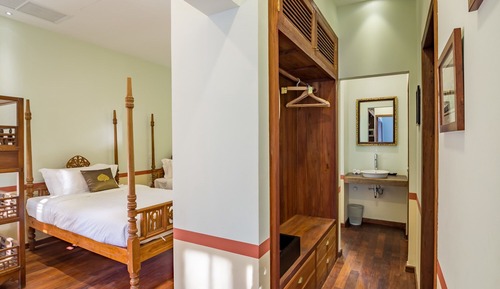 Habitación cuádruple Deluxe, vistas al jardín