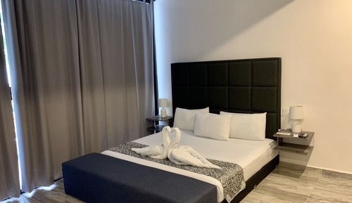 Suite de lujo, 1 cama de matrimonio grande con sofá cama, balcón, vistas a la ciudad