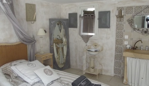 Habitación triple Confort, baño privado, vistas al jardín