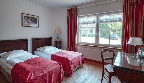 Habitación tradicional con 2 camas individuales