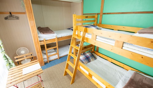 Habitación cuádruple económica