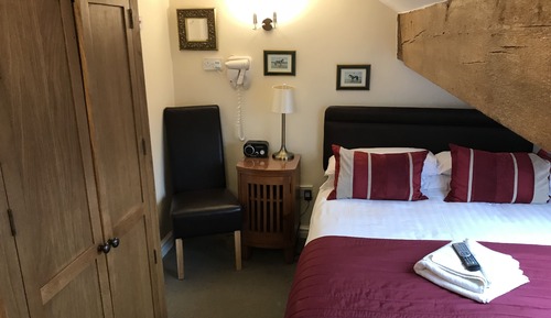 Habitación doble, baño privado (Single Occupancy)