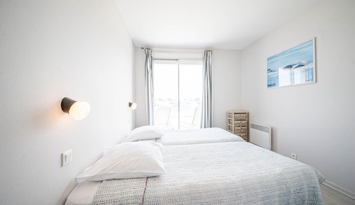 Apartamento, 2 habitaciones, terraza, vistas al mar (n° 802)