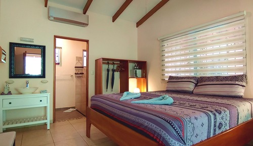 Habitación doble, 1 cama de matrimonio grande, patio