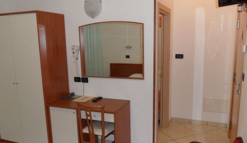 Habitación superior con 1 cama doble o 2 individuales