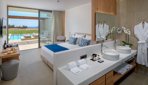 Suite, piscina privada, vistas al jardín