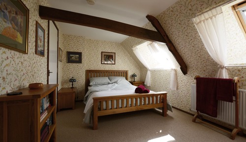 Loft romántico, 1 cama de matrimonio grande, vistas a la colina