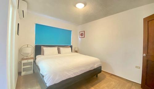 Suite familiar, 2 habitaciones, 2 baños, vistas al patio