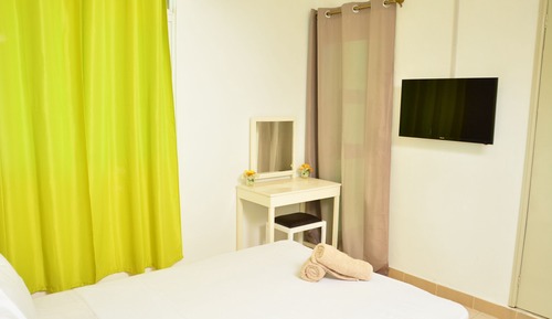 Habitación económica doble, 1 cama doble, vistas a la ciudad