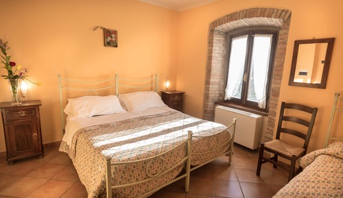 Habitación triple de lujo, 1 habitación, baño privado, vistas al jardín (Il Giglio)