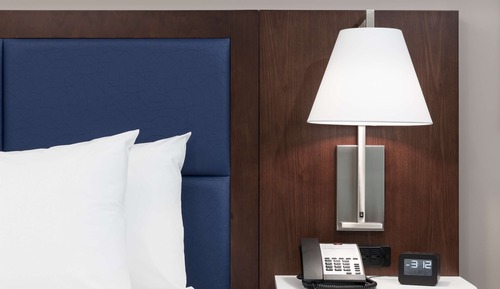 Estudio, 1 cama de matrimonio grande (Mobility & Hearing, Roll-in Shower)