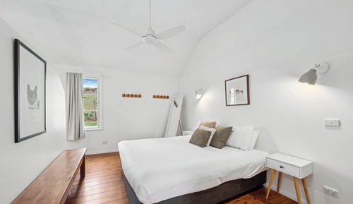 Habitación, 1 cama de matrimonio grande con sofá cama, vistas a la colina (A Church in Mudgee)