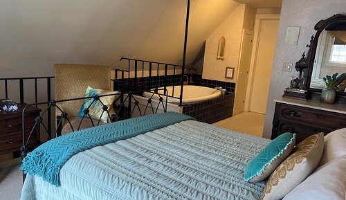 Habitación de lujo doble, 1 cama de matrimonio, bañera de hidromasaje (Vienna Balconies)