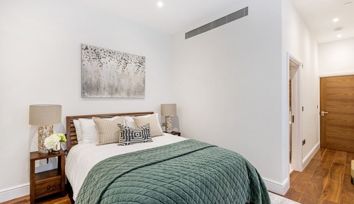 The Serpentine Apartment