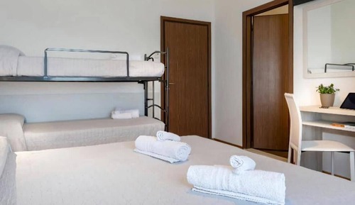 Habitación cuádruple Confort