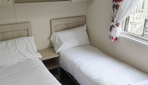 Pet Friendly Woodland Elm 2 Bed