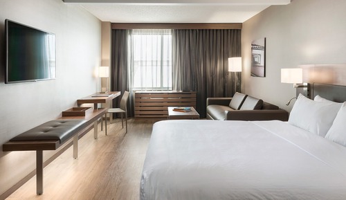 Suite, 1 habitación (Mobility Accessible, Roll-In Shower)