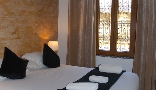 Habitación estándar con 1 cama doble o 2 individuales