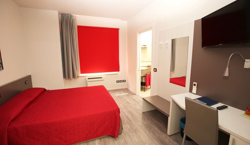 Habitación clásica con 1 cama doble o 2 individuales