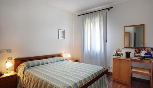 Habitación doble, vistas a la colina