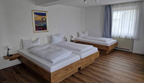 Habitación triple Confort, baño privado