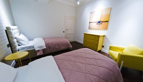 Apartamento familiar, 2 habitaciones, cocina, vistas al parque