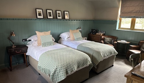 Habitación estándar con 1 cama doble o 2 individuales