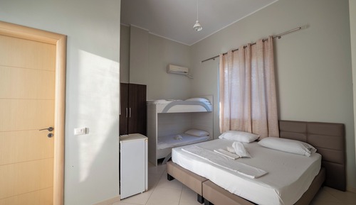 Habitación cuádruple, vistas al mar