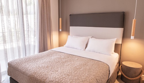 Suite, vistas parciales al mar (Zen)