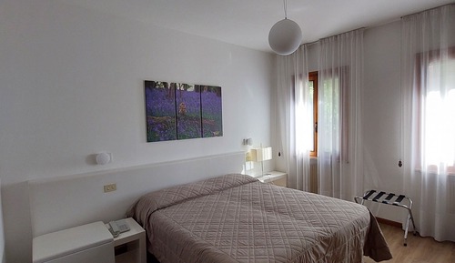 Habitación Confort con 1 cama doble o 2 individuales