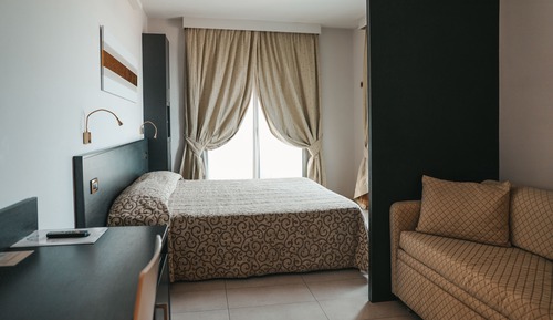 Habitación familiar, vistas al mar