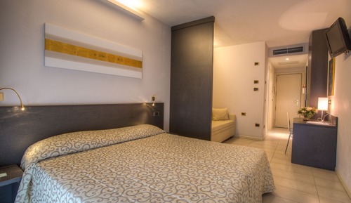 Habitación familiar, balcón