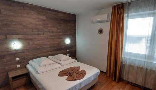Habitación básica doble, 1 cama de matrimonio