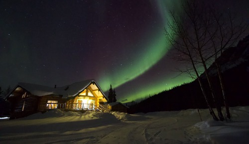 Log Cabin Wilderness Lodge - creekside luxury with sauna
