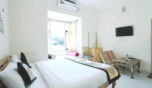 Habitación Deluxe (with AC)