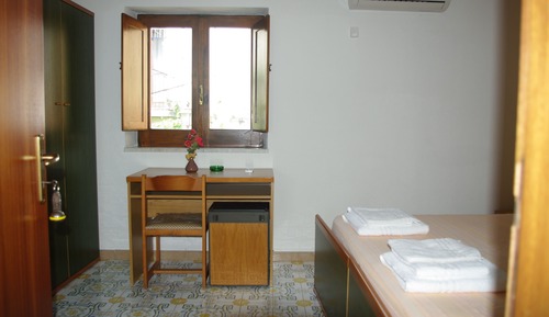 Habitación clásica con 1 cama doble o 2 individuales