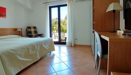 Habitación doble, vistas al jardín