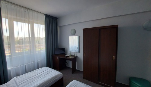 Habitación triple económica
