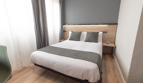 Habitación económica con 1 cama doble o 2 individuales