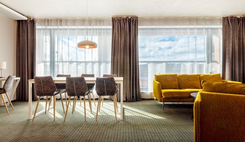 Suite, balcón