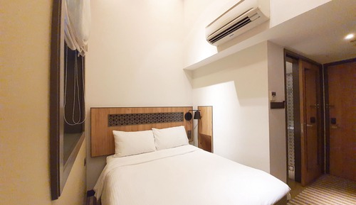 Courtyard Room