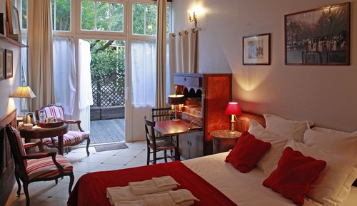 Habitación doble, baño privado (La Chambre d'Henry)