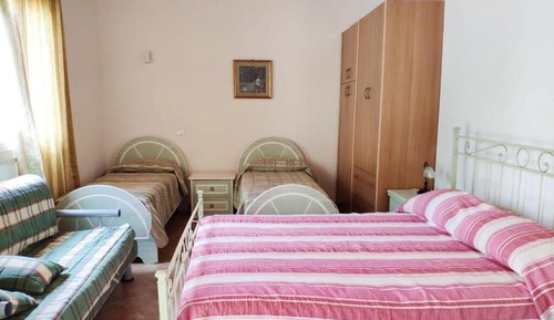 Habitación cuádruple básica, vistas al jardín