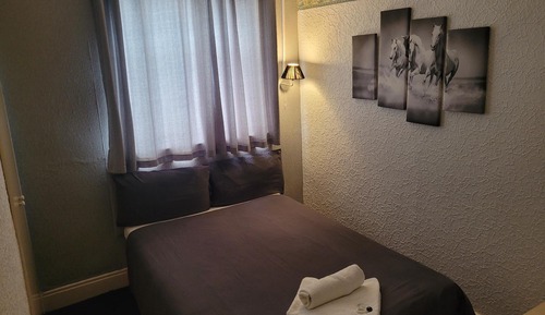 Habitación Confort doble, 1 cama doble, baño privado (Room 7)