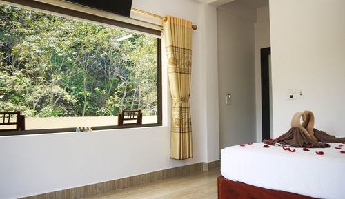 Habitación superior, 1 cama de matrimonio, vistas a la montaña, en esquina