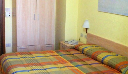 Habitación con 1 cama doble o 2 individuales