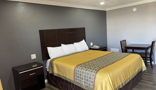 Habitación básica, 1 cama de matrimonio grande, fumadores