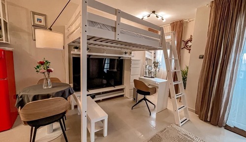 Estudio superior, 1 cama de matrimonio