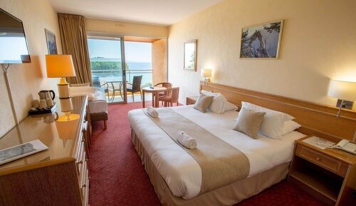 Habitación superior, balcón, vistas al mar