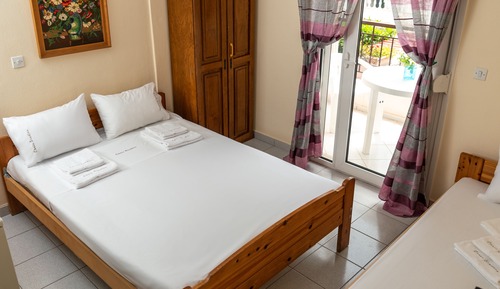 Habitación triple (Ground Floor 5)